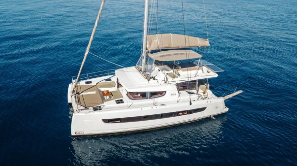 Catamaran Bali 4.6 Mykonos/ Athens - Image 2