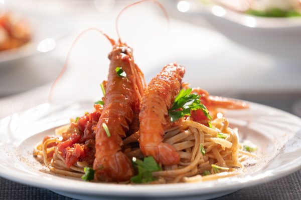 Crewed Bali 4.6_Mykonos_lunch_shrimps
