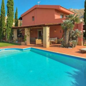 Villa 3 with pool_main view