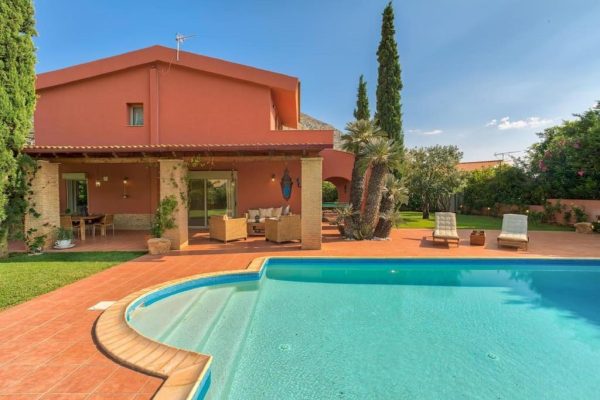 Villa 3_pool view