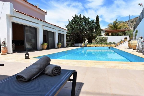 Villa 1 with pool_2