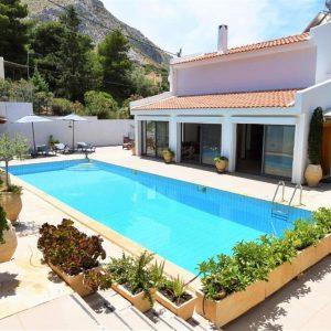 Villa 1 with pool_main view