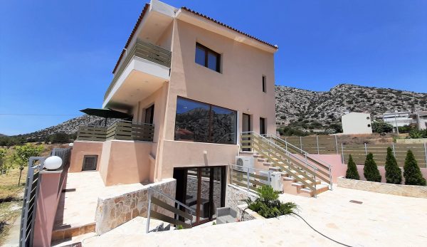 Villa 8_ main view_1