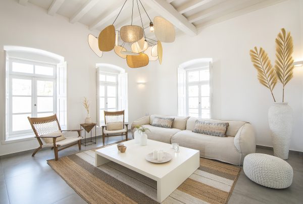 Historical Mykonos Town Superior Apartment — изображение 12