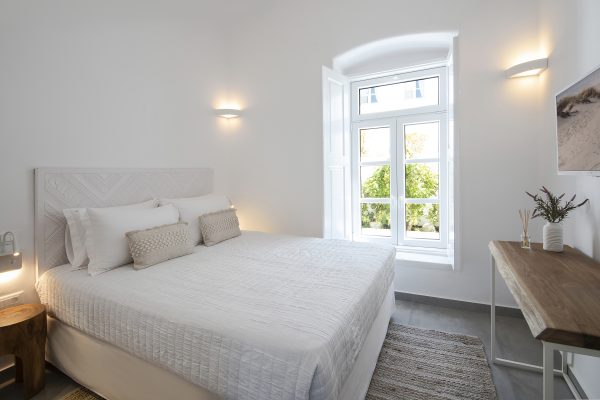 Historical Mykonos Town Superior Apartment — изображение 19