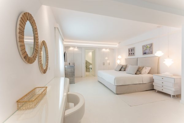 Luxury Villa 2 Kanalia Mykonos - Image 44