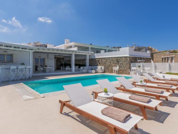 Luxury Villa 2 Kanalia Mykonos - Image 2