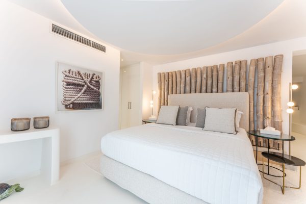 Luxury Villa 3 Kanalia Mykonos - Image 23