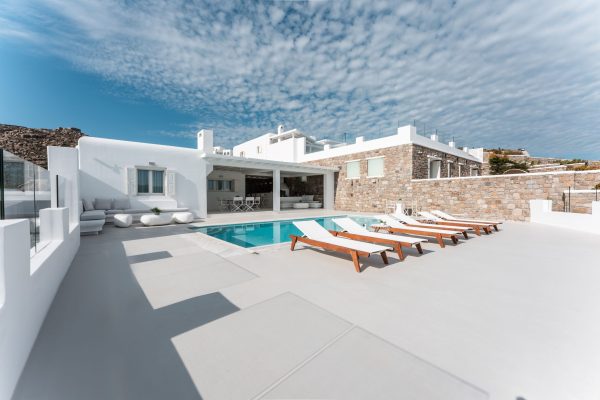 Luxury Villa 3 Kanalia Mykonos - Image 2