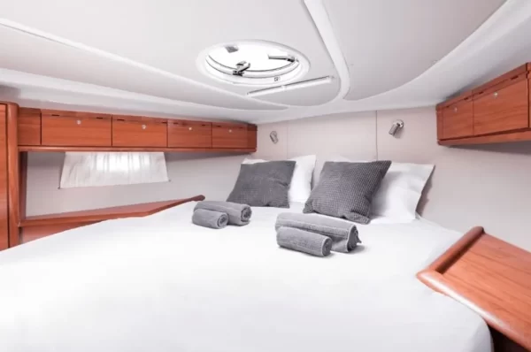 Bavaria 37 Sport - Image 12