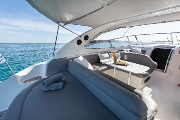 Bavaria 37 Sport - Image 6