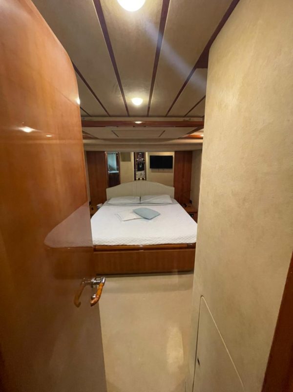Ferretti 72 - Image 9
