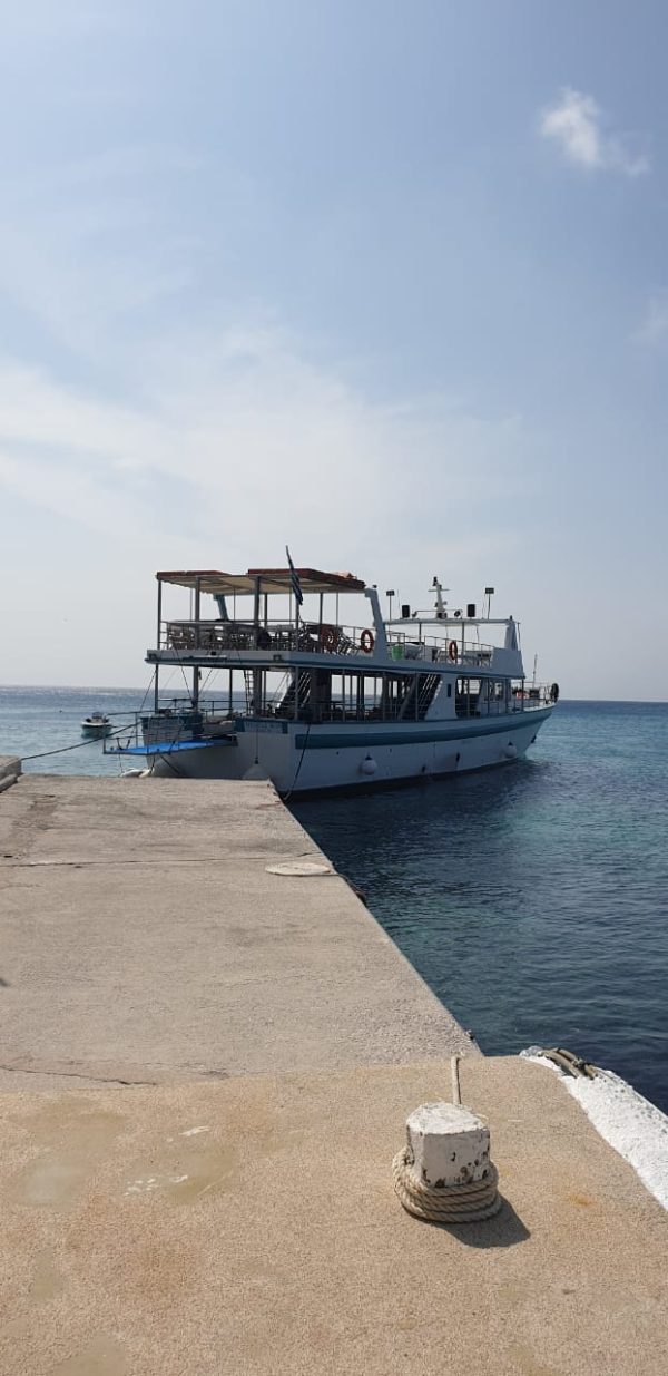 Party Boat - Image 4