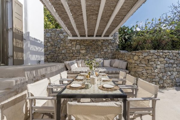 Cycladic Villa in Mykonos Chora - Image 31