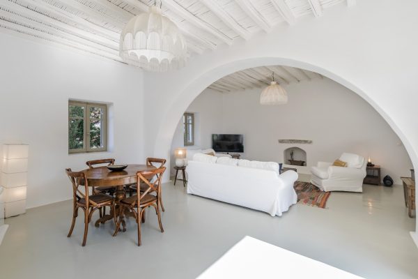 Cycladic Villa in Mykonos Chora - Image 16