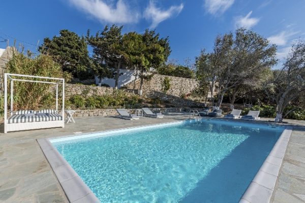 Cycladic Villa in Mykonos Chora - Image 2