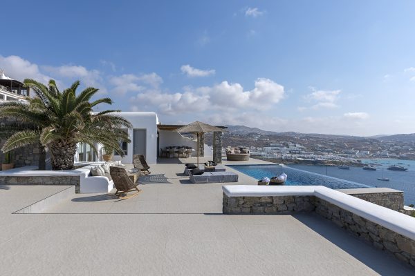 Luxury Villa at Agios Lazaros Mykonos - Image 15