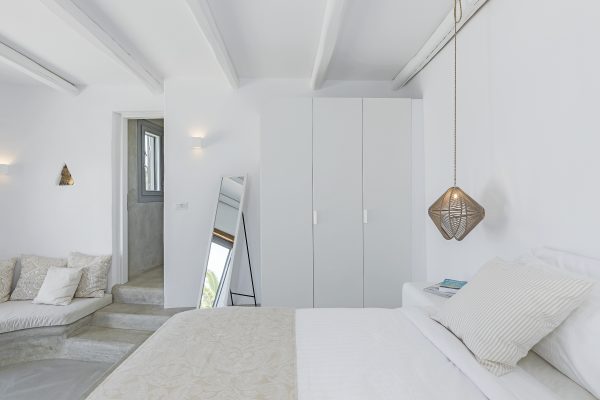 Luxury Villa at Agios Lazaros Mykonos - Image 16