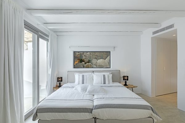 Luxury Villa at Agios Lazaros Mykonos - Image 24